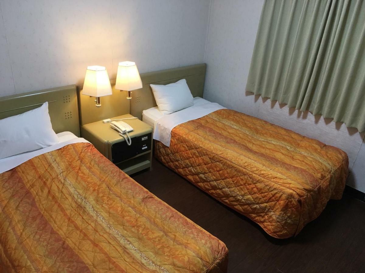 Okinawa Hotel Continental Наха Екстериор снимка